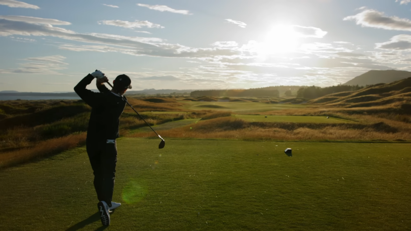 Playing Golf in the Elements: 4 Tips for Handling Wind, Rain, and Other Conditions